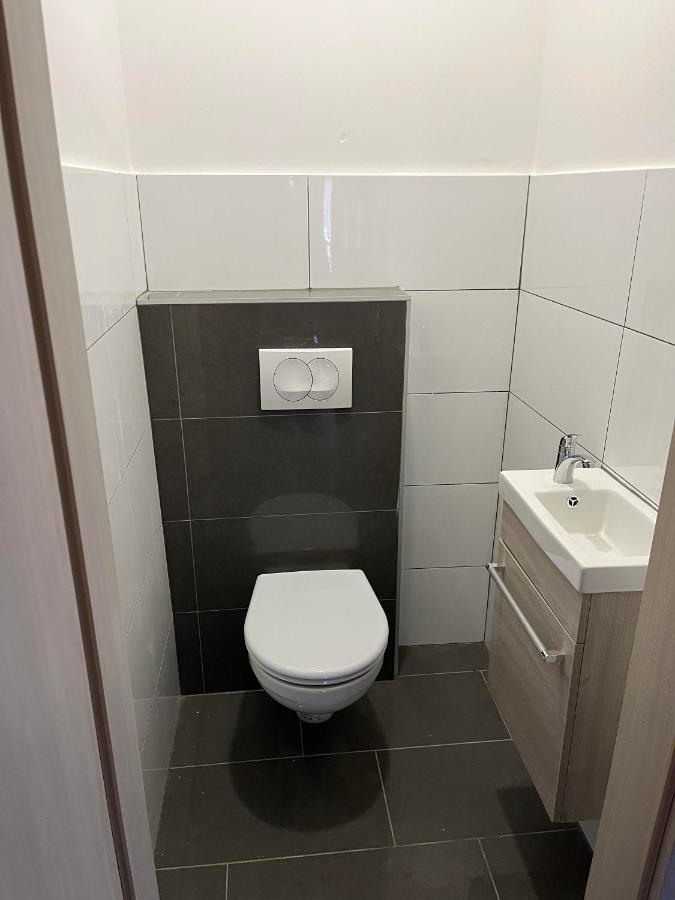 Vivien Vendeghaz 2 Apartment Ordacsehi Bagian luar foto